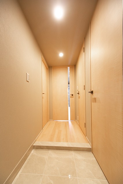 ※写真は同タイプ住戸です。(玄関)