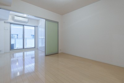 ※写真は同タイプ住戸です。(居間)