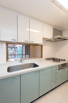 ※写真は同タイプ住戸です。(キッチン)