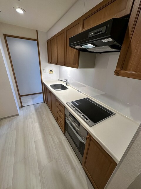 ※写真は同タイプ住戸です。(キッチン)