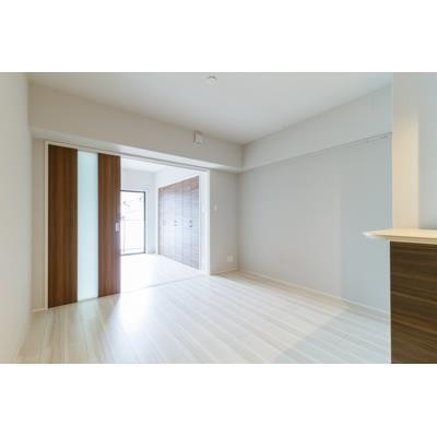 ※写真は同タイプ住戸です。(居間)