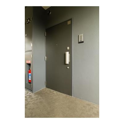 ※写真は同タイプ住戸です。(玄関)