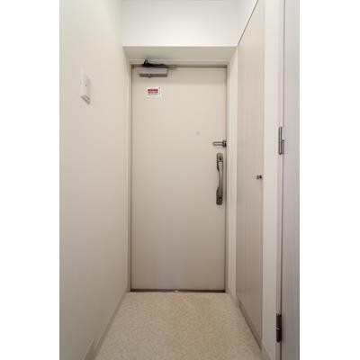 ※写真は同タイプ住戸です。(玄関)