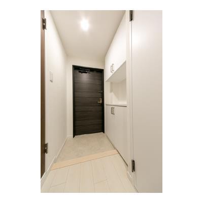 ※写真は同タイプ住戸です。(玄関)