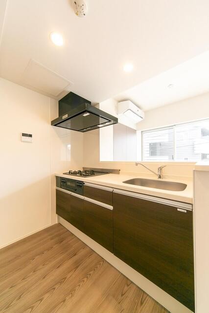 ※写真は同タイプ住戸です。(キッチン)