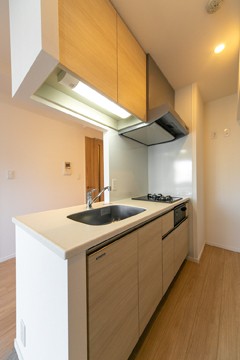 ※写真は同タイプ住戸です。(キッチン)