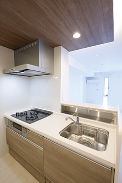 ※写真は同タイプ住戸です。(キッチン)