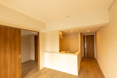 ※写真は同タイプ住戸です。(居間)