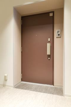 ※写真は同タイプ住戸です。(玄関)