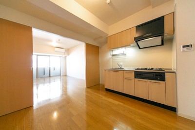 ※写真は同タイプ住戸です。(居間)