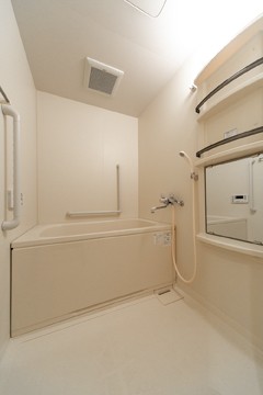 ※写真は同タイプ住戸です。(風呂)