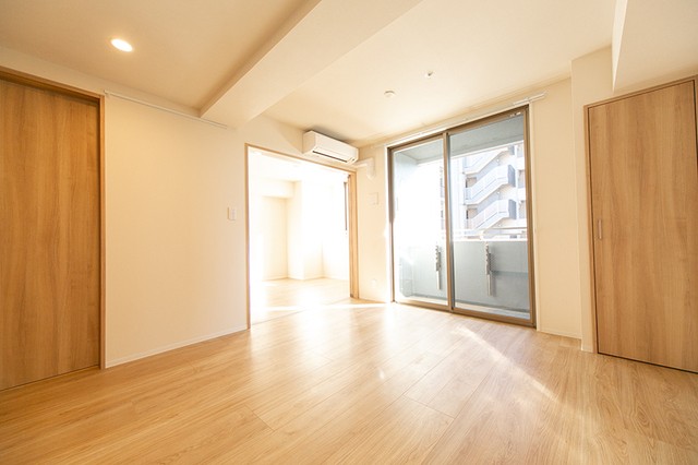 ※写真は同タイプ住戸です。(居間)