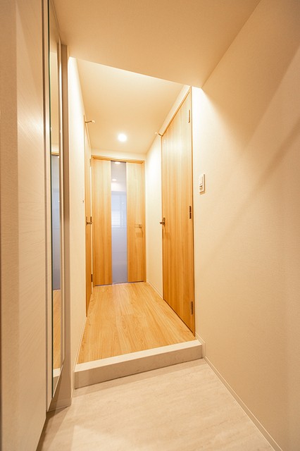 ※写真は同タイプ住戸です。(玄関)