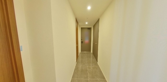 ※写真は同タイプ住戸です。(玄関)
