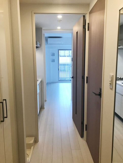 ※写真は同タイプ住戸です。(玄関)