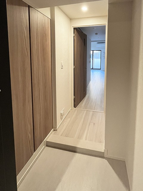 ※写真は同タイプ住戸です。(玄関)