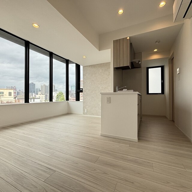 ※写真は同タイプ住戸です。(居間)
