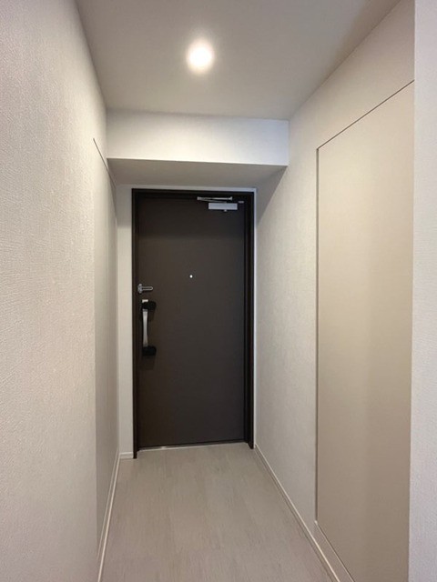 ※写真は同タイプ住戸です。(玄関)