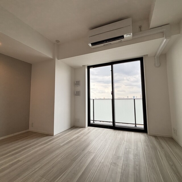※写真は同タイプ住戸です。(居間)