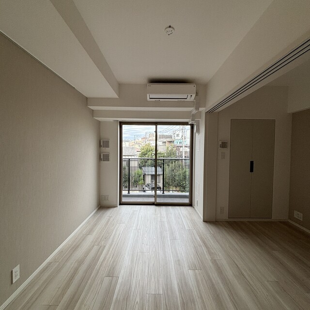 ※写真は同タイプ住戸です。(居間)