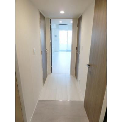 ※写真は同タイプ住戸です。(玄関)