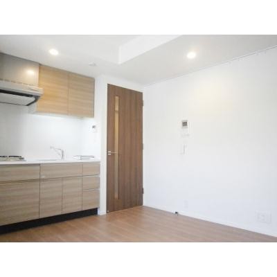 ※写真は同タイプ住戸です。(居間)