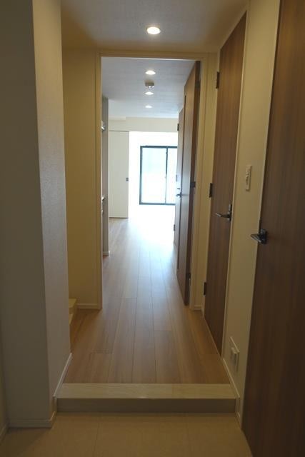 ※写真は同タイプ住戸です。(玄関)