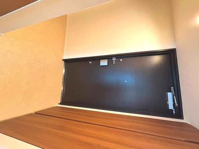※写真は同タイプ住戸です。(玄関)