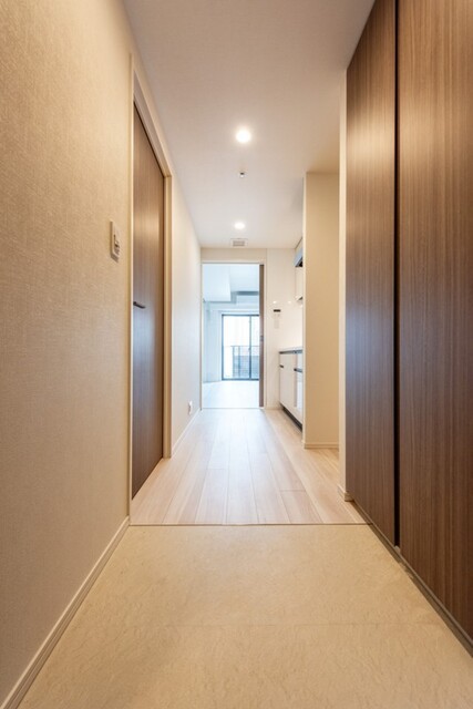 ※写真は同タイプ住戸です。(玄関)