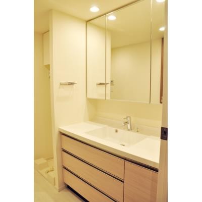 ※写真は同タイプ住戸です。(内装)