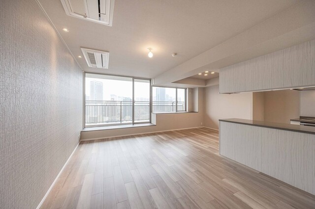 ※写真は同タイプ住戸です。(居間)