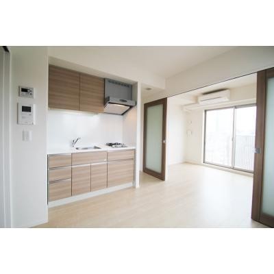 ※写真は同タイプ住戸です。(居間)