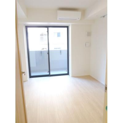 ※写真は同タイプ住戸です。(居間)