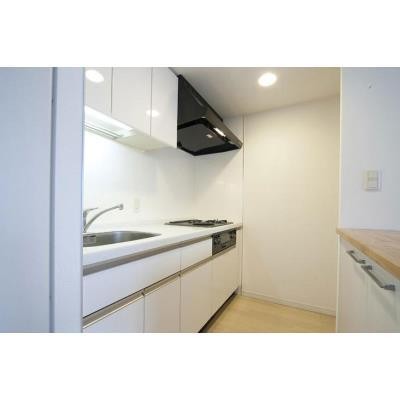 ※写真は同タイプ住戸です。(キッチン)