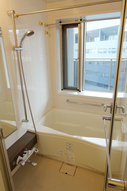 ※写真は同タイプ住戸です。(風呂)