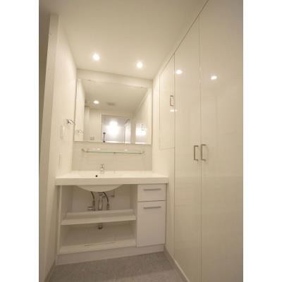 ※写真は同タイプ住戸です。(内装)