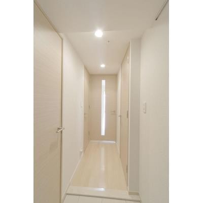 ※写真は同タイプ住戸です。(玄関)