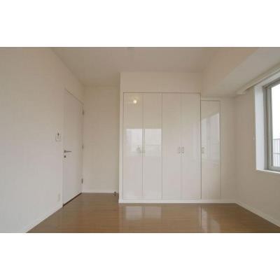 ※写真は同タイプ住戸です。(居間)