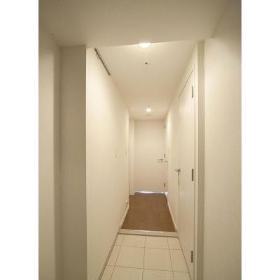 ※写真は同タイプ住戸です。(玄関)