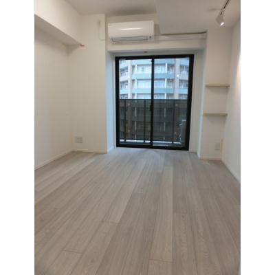 ※写真は同タイプ住戸です。(居間)
