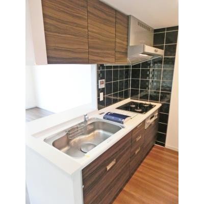 ※写真は同タイプ住戸です。(キッチン)