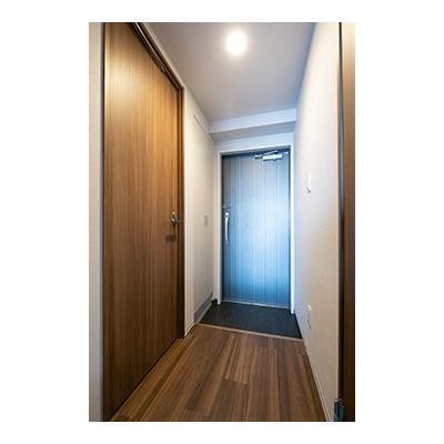 ※写真は同タイプ住戸です。(玄関)