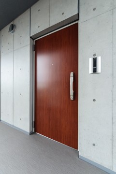 ※写真は同タイプ住戸です。(玄関)