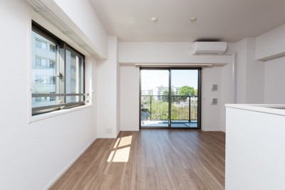 ※写真は同タイプ住戸です。(居間)