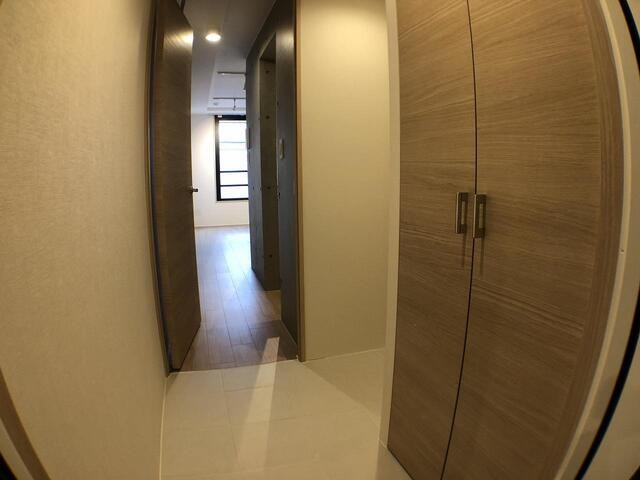 ※写真は同タイプ住戸です。(玄関)