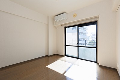 ※写真は同タイプ住戸です。(居間)