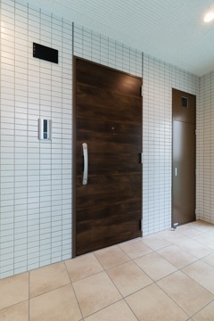 ※写真は同タイプ住戸です。(玄関)