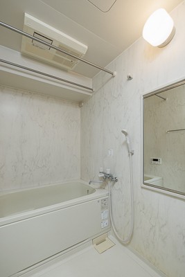 ※写真は同タイプ住戸です。(風呂)