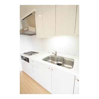 ※写真は同タイプ住戸です。(キッチン)
