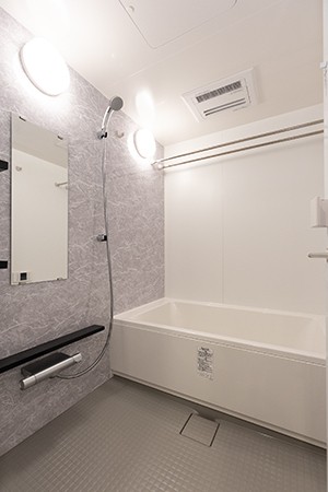 ※写真は同タイプ住戸です。(風呂)